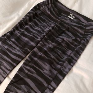 Camo workout leggings